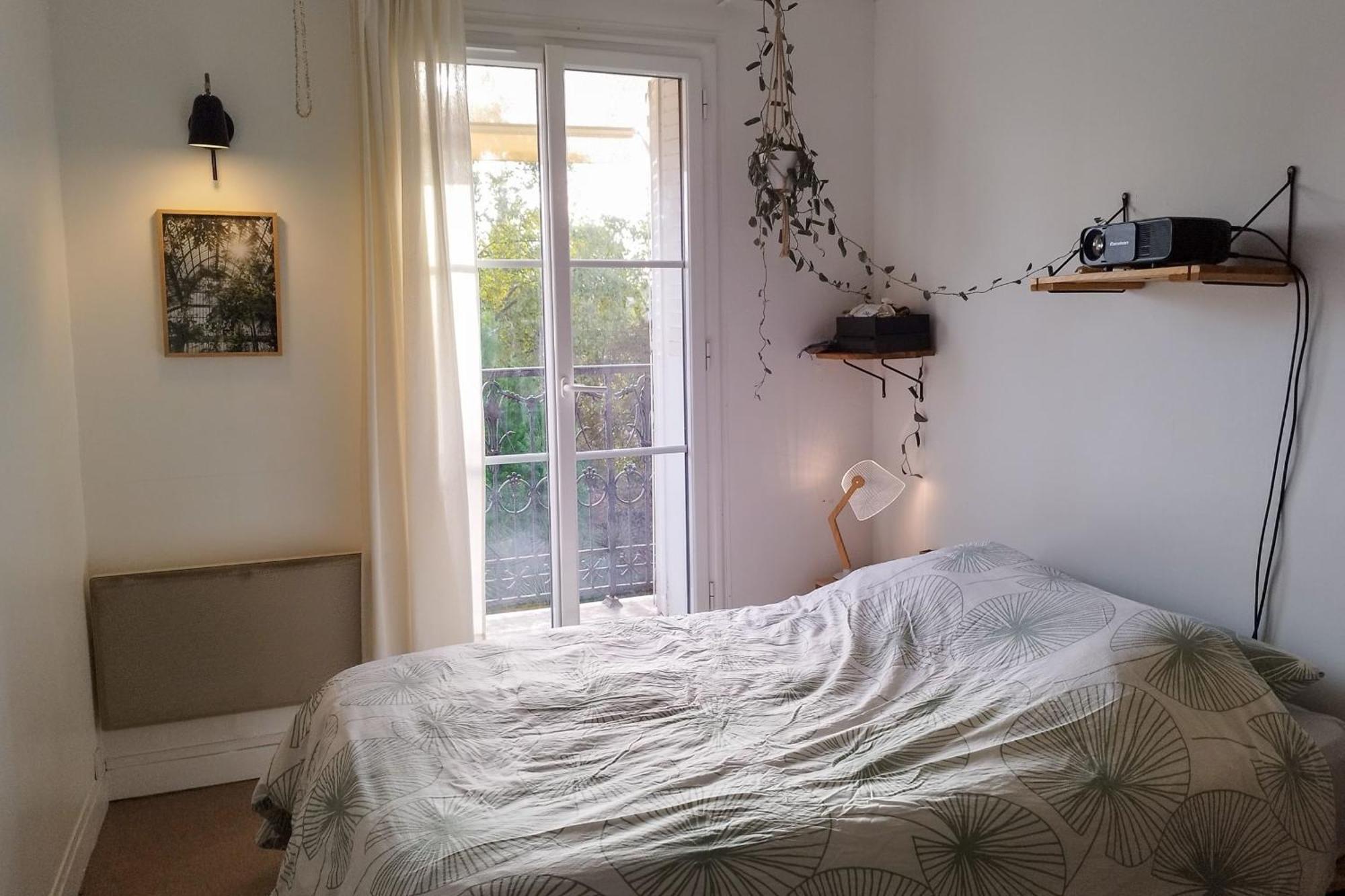 Apartment Spacious Nest Facing Square Maurice Gardette Paris